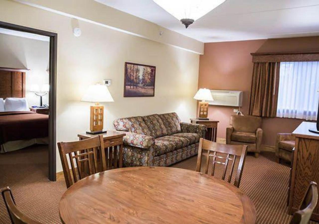Timberlake Lodge Grand Rapids Exterior foto